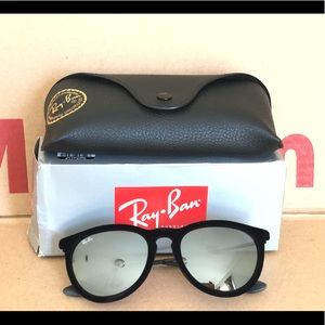 RAY-BAN Women's Erika Velvet Black 54mm sunglasses